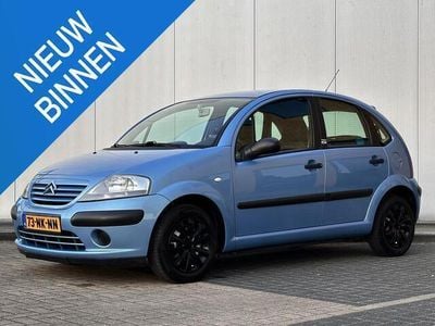 Blauw Gebruikt 2003 Citroën C3 Prestige Hatchback | € 1.495 (Eerlijke prijs)