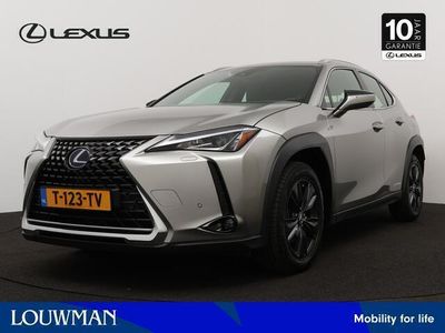 tweedehands Lexus UX 250h Preference Line | Leer | Stoelverwarming | Navigatie | Parkeersensoren |