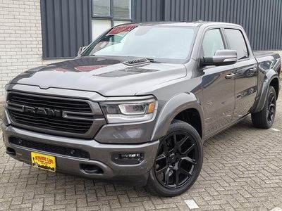 tweedehands Dodge Ram PICKUP 1500 LARAMIE/SPORT BLACK EDITION 4X4 CREW CAB 5,7 LTR V8 AUT.