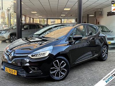 Zwart (metallic) Occasion 2018 Renault Clio IV Intens Hatchback | € 8.950 (Eerlijke prijs)