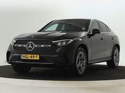 Donker obsidiaanzwart metaalkleur metallic Gebruikt 2024 Mercedes 300 AMG Coupé | € 68.950