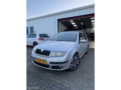 tweedehands Skoda Fabia Combi 1.4-16V Spirit+ | Vele Opties | Lezen !