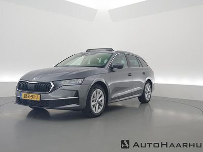 Grijs Occasion 2025 Skoda Octavia Business Line Stationwagen | € 36.800 (Eerlijke prijs)