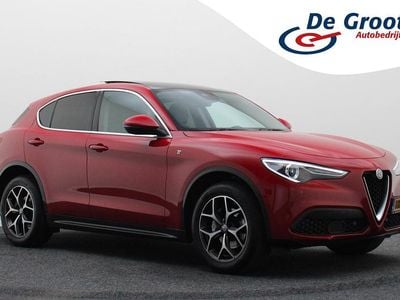 Rood Gebruikt 2022 Alfa Romeo Stelvio Sprint SUV | € 37.950