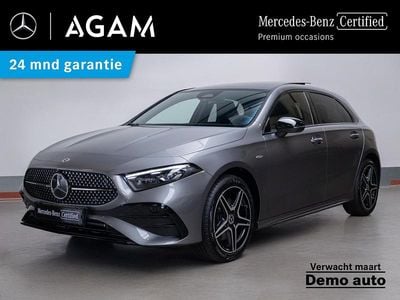 Grijs Gebruikt 2025 Mercedes A250 Business Hatchback | € 40.950 (Iets duurder)