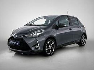 Occasion Toyota Yaris Executive 99 PK (72 kW) 2019 Grijs metallic Hatchback