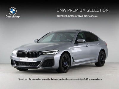 Grijs Occasion 2023 BMW 530e M Sport Sedan | € 42.900 (Eerlijke prijs)