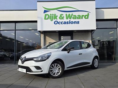 Occasion Renault Clio IV Intens 73 PK (53 kW) 2017 Wit Hatchback
