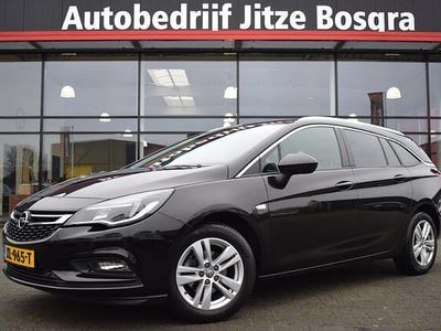 Zwart (metallic) Occasion 2019 Opel Astra Edition Stationwagen | € 11.950 (Eerlijke prijs)