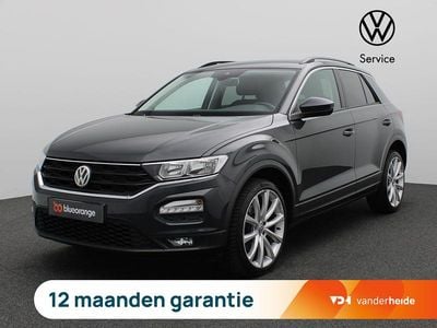 Grijs Gebruikt 2018 VW T-Roc Style SUV | € 18.450 (Eerlijke prijs)