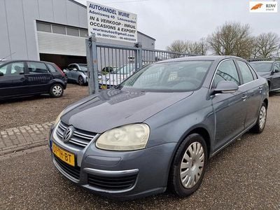 Grijs Gebruikt 2006 VW Jetta Comfortline Sedan | € 1.245