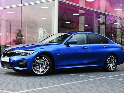 Blauw Gebruikt 2022 BMW 330 Comfort Edition Sedan | € 38.950