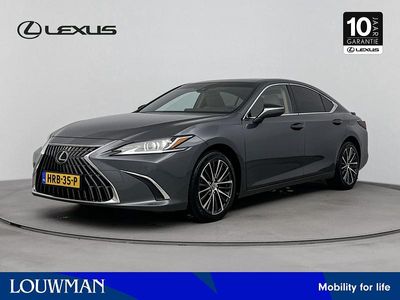 Lexus ES300H