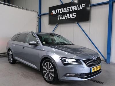 Grijs Occasion 2018 Skoda Superb Business Line Stationwagen | € 12.750 (Eerlijke prijs)