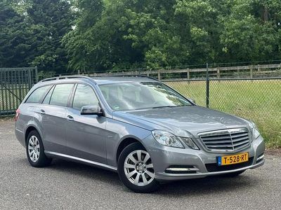 Mercedes E200