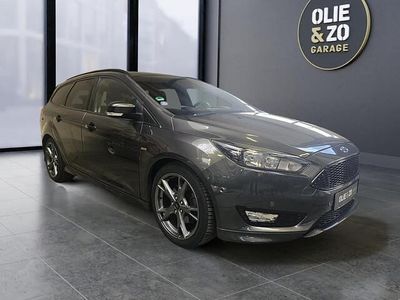 Grijs Occasion 2018 Ford Focus ST-Line Stationwagen | € 15.450 (Goede deal)