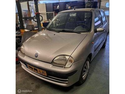 Occasion Fiat Seicento 39 PK (28 kW) 2000 Grijs Hatchback
