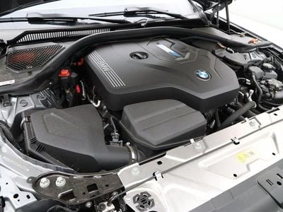 BMW 330e