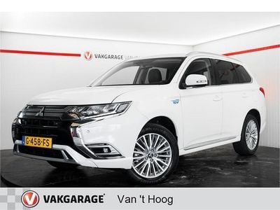 Wit Occasion 2019 Mitsubishi Outlander Intense SUV | € 19.944 (Goede deal)