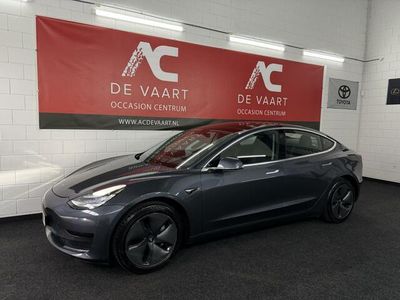 Grijs Occasion 2019 Tesla Model 3 Standard Range Sedan | € 15.499 (Eerlijke prijs)