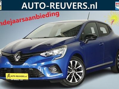 Blauw Gebruikt 2022 Renault Clio V Intens Hatchback | € 14.450 (Goede deal)