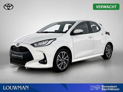 Wit Gebruikt 2022 Toyota Yaris Business Edition Hatchback | € 20.950 (Eerlijke prijs)