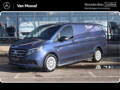 Blauw (metallic) Gebruikt 2024 Mercedes Vito Van | € 52.945 (Goede deal)