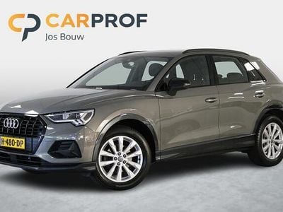 Grijs Gebruikt 2020 Audi Q3 Business SUV | € 26.750 (Goede deal)