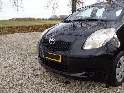 Zwart Occasion 2008 Toyota Yaris MPV | € 2.245 (Goede deal)