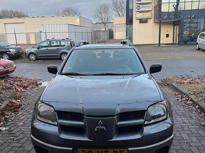 Occasion Mitsubishi Outlander 136 PK (100 kW) 2004 Grijs SUV