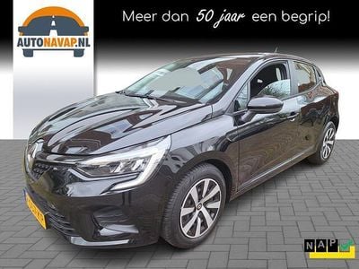 Occasion Renault Clio V Equilibre 93 PK (68 kW) 2022 Zwart Hatchback
