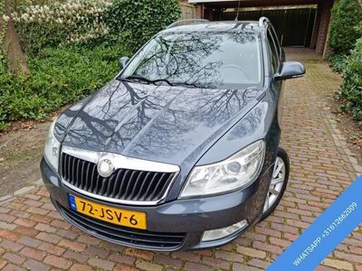 tweedehands Skoda Octavia Combi 1.4 TSI 122PK Elegance Trekhaak/Ecc/Lmv/Pdc