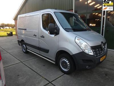 tweedehands Renault Master T28 2.3 dCi L1H1*130pk* navi/camera* 3zits*