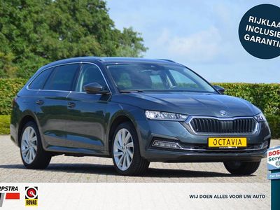 Grijs Gebruikt 2021 Skoda Octavia Business Line Stationwagen | € 23.950 (Eerlijke prijs)
