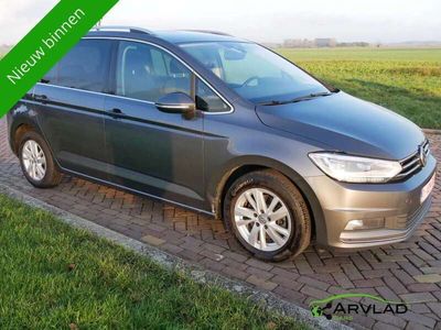 tweedehands VW Touran **12899**NETTO**AUT**2019 2.0 TDI Highline AUT *LE