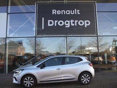 Grijs Gebruikt 2022 Renault Clio V Equilibre Hatchback | € 15.620