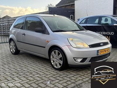 Grijs Occasion 2004 Ford Fiesta Ambiente Hatchback | € 1.250 (Iets duurder)