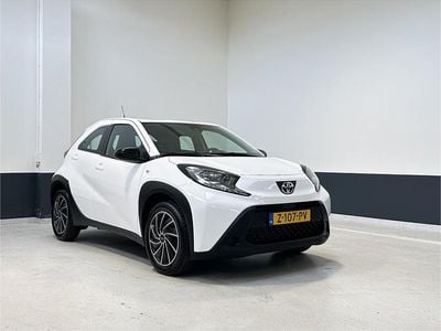 Wit Occasion 2024 Toyota Aygo X Play SUV | € 14.949 (Super prijs)