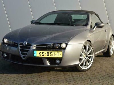tweedehands Alfa Romeo Spider 2.2 JTS Exclusive NAVI - CAMERA - CLIMATE