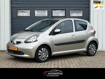 Occasion Toyota Aygo 68 PK (50 kW) 2008 Beige (metallic) Hatchback
