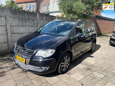 Zwart (metallic) Gebruikt 2007 VW Touran Trendline MPV | € 3.950 (Eerlijke prijs)