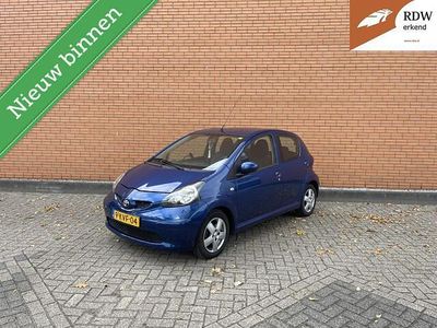 Blauw Gebruikt 2007 Toyota Aygo Hatchback | € 2.294 (Eerlijke prijs)