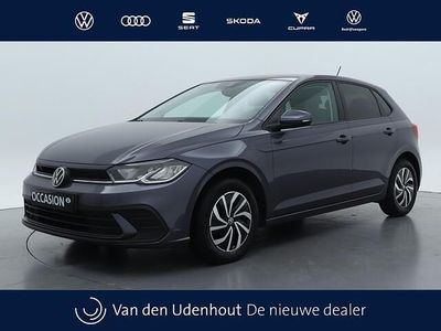 Grijs Occasion 2024 VW Polo Life Hatchback | € 18.950 (Goede deal)