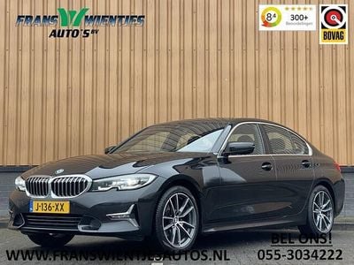 Zwart (metallic) Occasion 2021 BMW 318 Executive Sedan | € 28.449 (Goede deal)