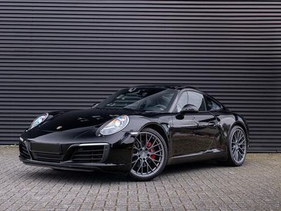 Porsche 911 Carrera
