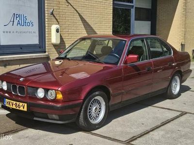 Rood Occasion 1991 BMW 535 Sedan | € 3.995