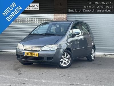 Occasion Fiat Idea Dynamic 95 PK (69 kW) 2006 Grijs MPV