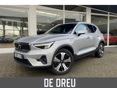 Grijs Gebruikt 2022 Volvo XC40 Inscription SUV | € 35.995 (Eerlijke prijs)