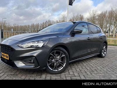 Grijs Gebruikt 2021 Ford Focus Business Edition Hatchback | € 17.995 (Goede deal)