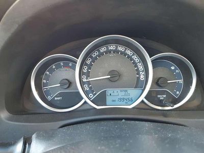 Beige Gebruikt 2015 Toyota Auris Hatchback | € 7.600 (Eerlijke prijs)